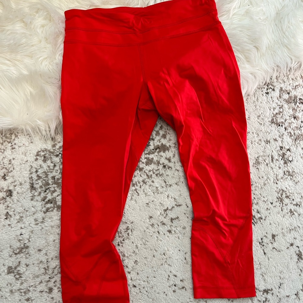 Lululemon workout leggings - Size 8